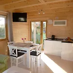 Cztery Pory Roku Vakantiepark Trzęsacz