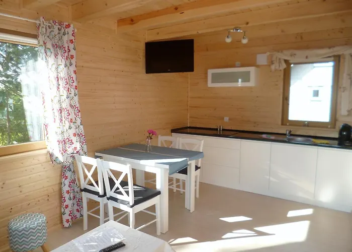 Cztery Pory Roku Kompleks wypoczynkowy *